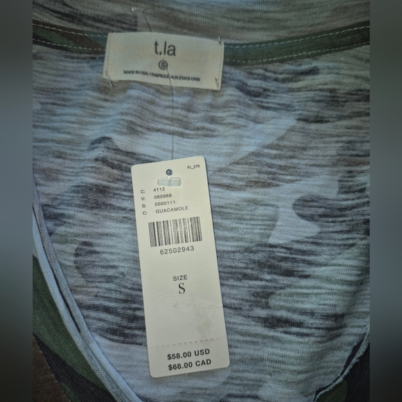 Anthropologie T.La Camo V-Neck Tee Size Small - Picture 4 of 6